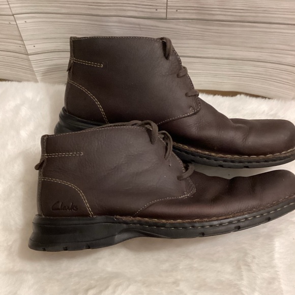 Brown Leather Chukka Boots with Minimalist Design main image 6
